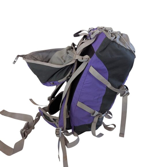 Marmot Myrina 30 - Internal Frame Backpack - Purple and Black main image 11
